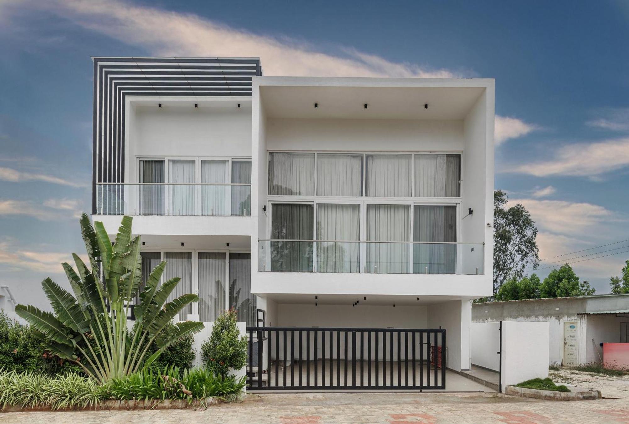 Celestial Sapphire Villa Pvt Pool Veg Food 4Bhk Dod Ballapur Bagian luar foto