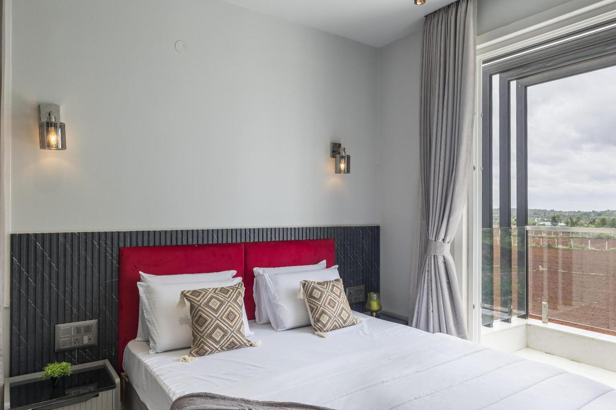 Celestial Sapphire Villa Pvt Pool Veg Food 4Bhk Dod Ballapur Bagian luar foto