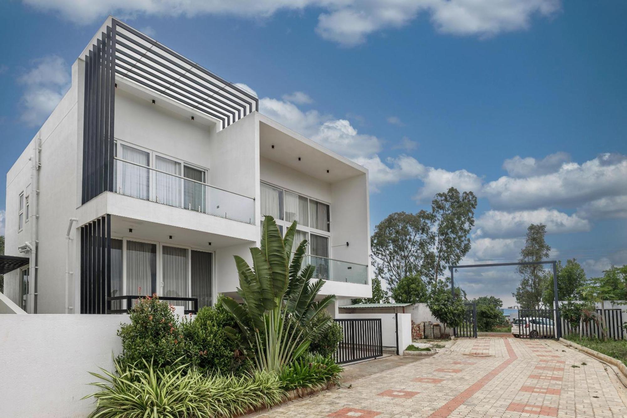 Celestial Sapphire Villa Pvt Pool Veg Food 4Bhk Dod Ballapur Bagian luar foto