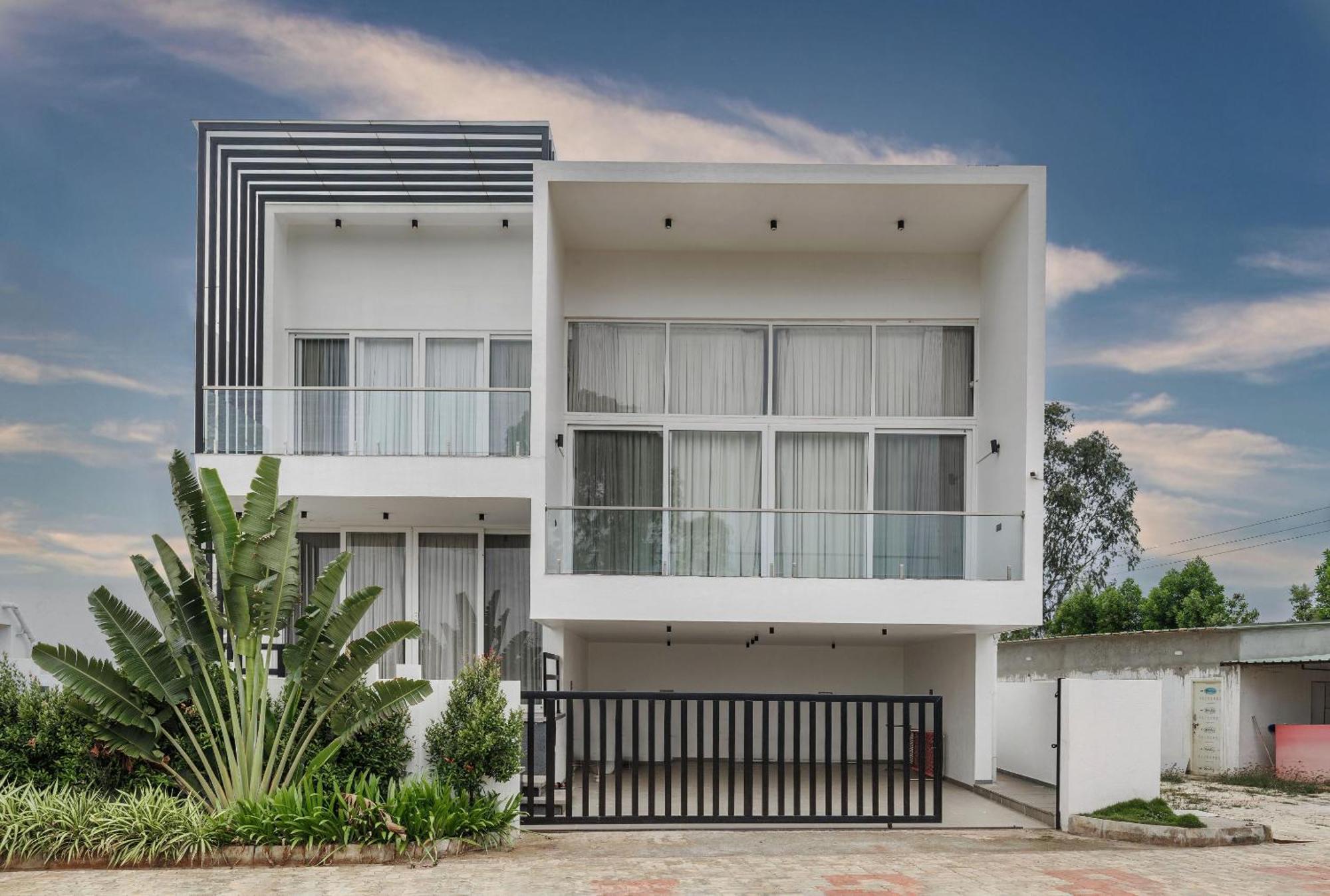 Celestial Sapphire Villa Pvt Pool Veg Food 4Bhk Dod Ballapur Bagian luar foto